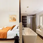 Ginabelayourhosthelper Appartement