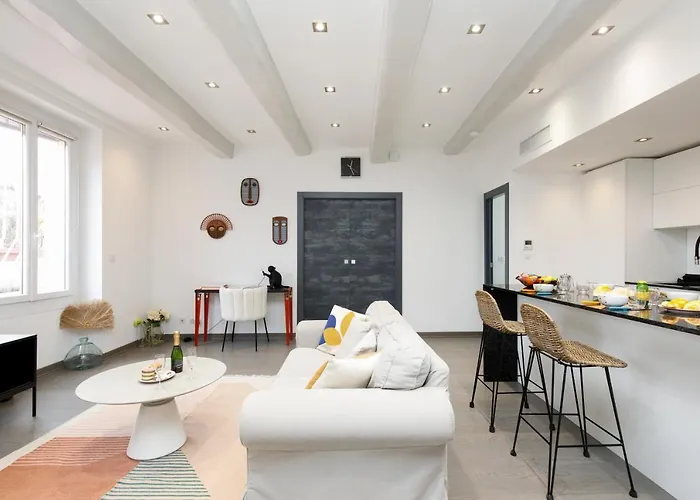 Apartment Ginabelayourhosthelper *