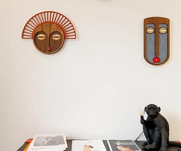 Ginabelayourhosthelper